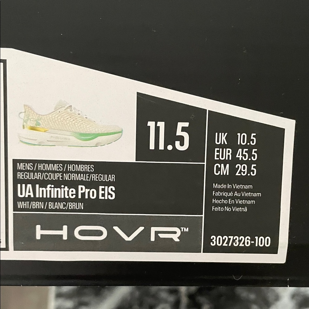 Under Armour Athletic Shoes - Cream and Green Men’s 11.5 running - Picture 9 of 9